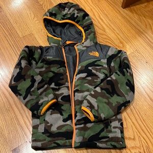 Reversible north face winter coat. Thick and warm